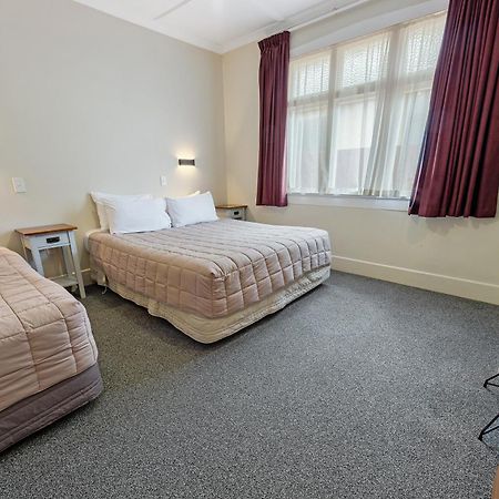 Tower Lodge Motel 인버카길 외부 사진