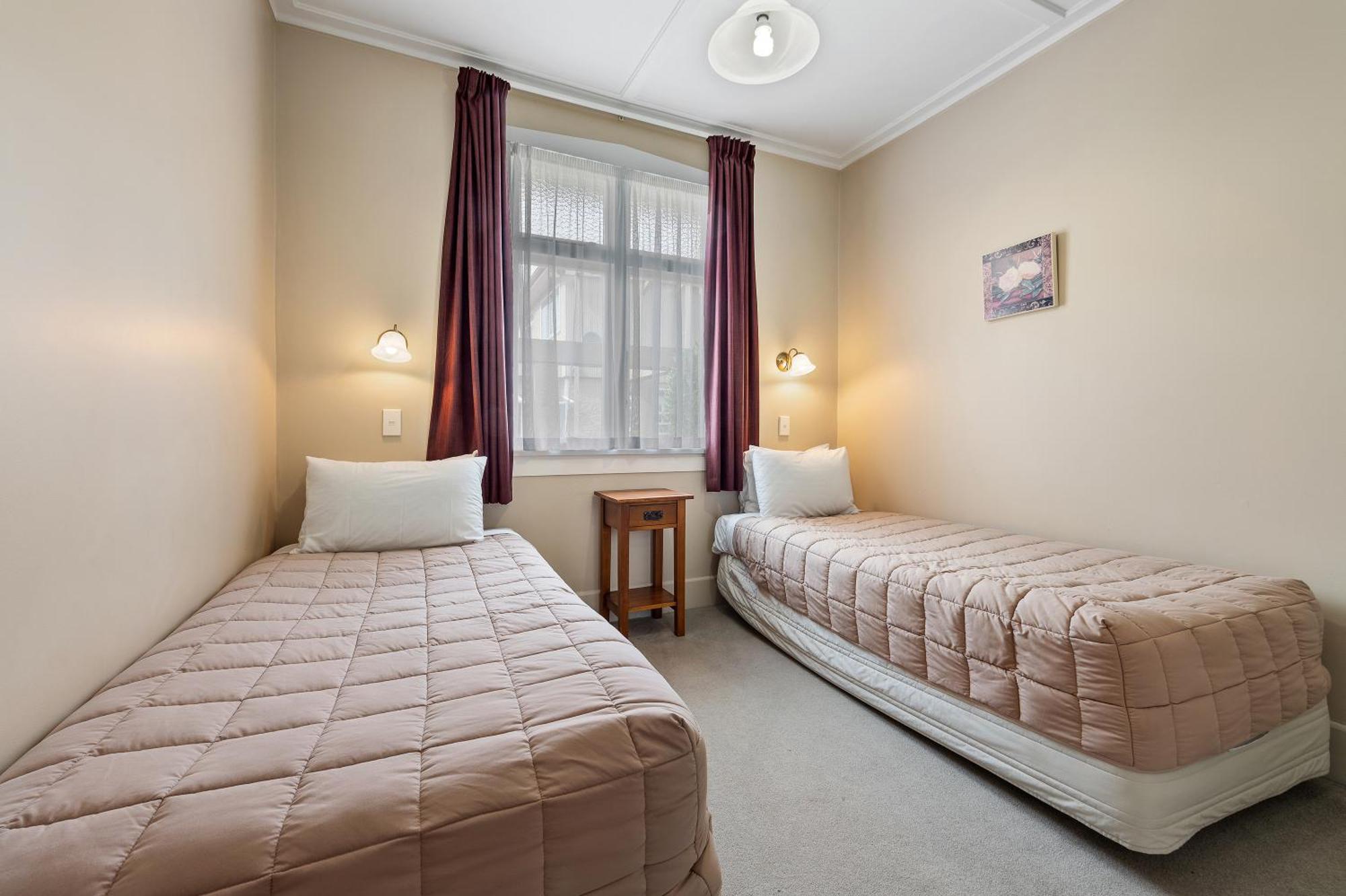 Tower Lodge Motel 인버카길 외부 사진