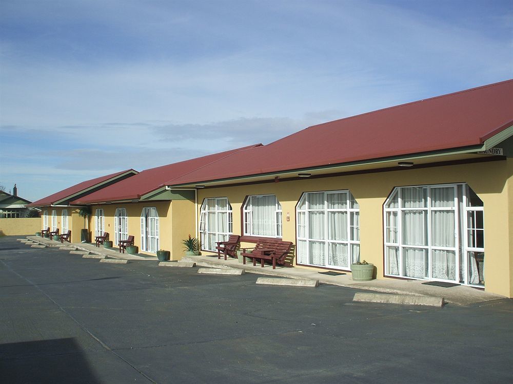 Tower Lodge Motel 인버카길 외부 사진