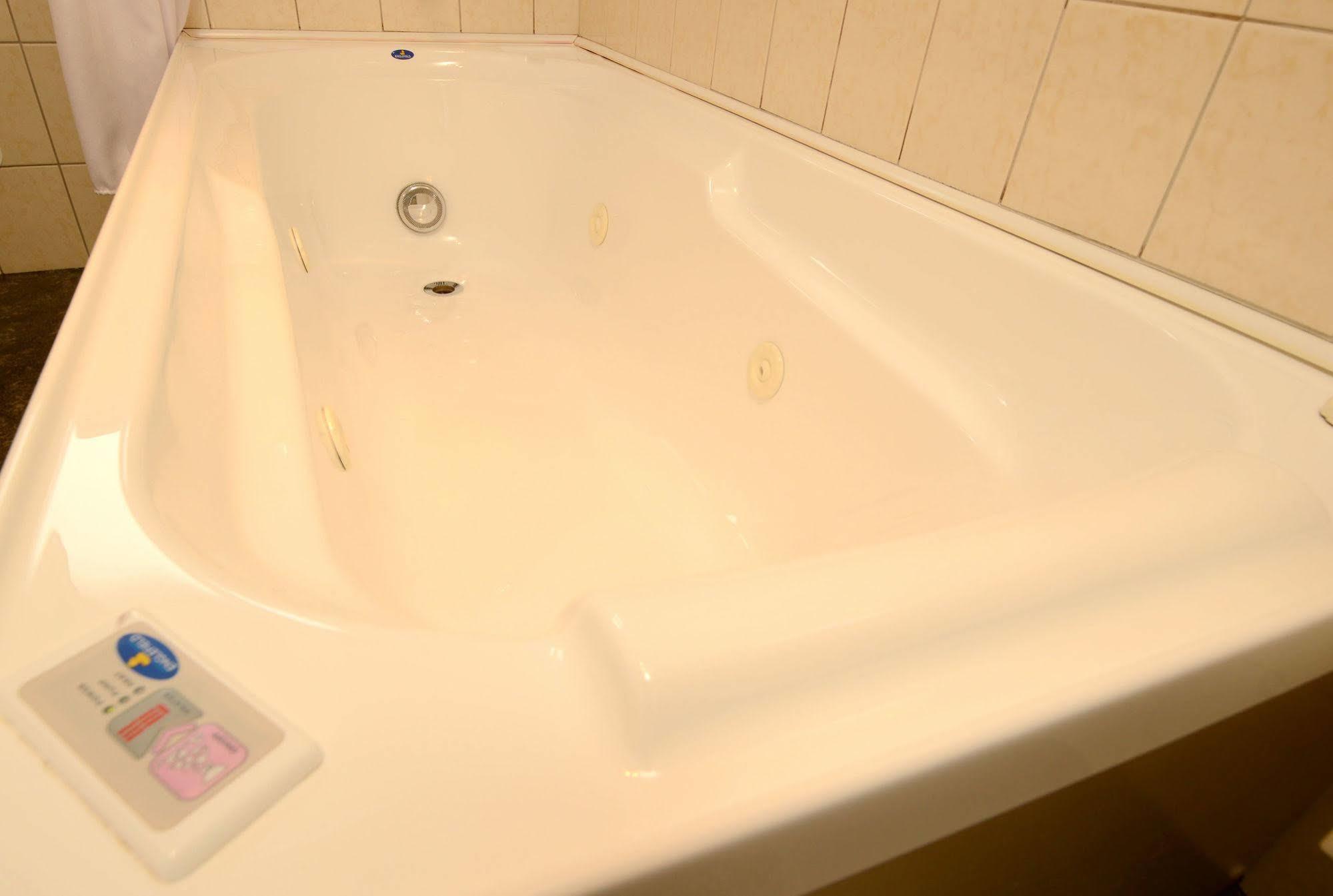 Tower Lodge Motel 인버카길 외부 사진