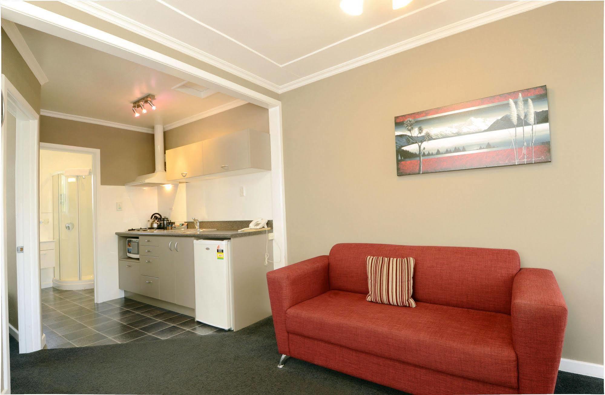 Tower Lodge Motel 인버카길 외부 사진